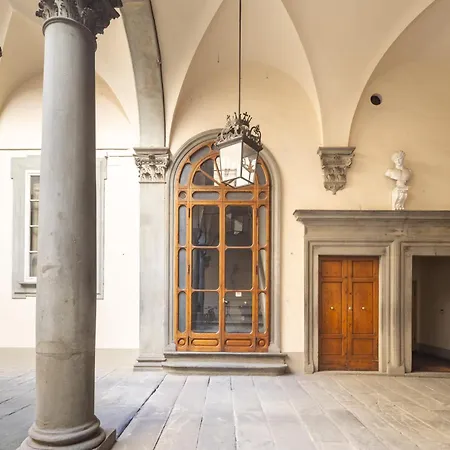Apartment Ricasoli Frescoes *