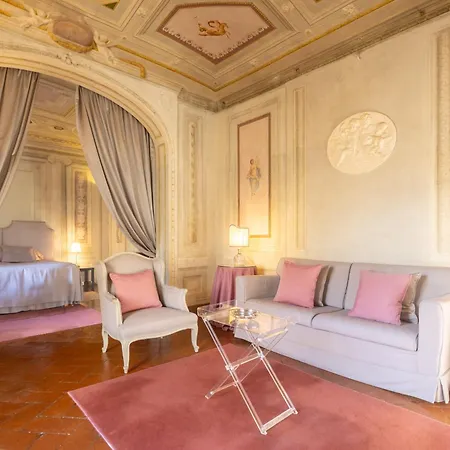 Ricasoli Frescoes Apartment