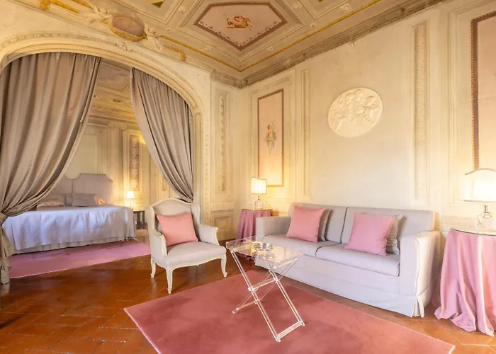 Ricasoli Frescoes Appartement